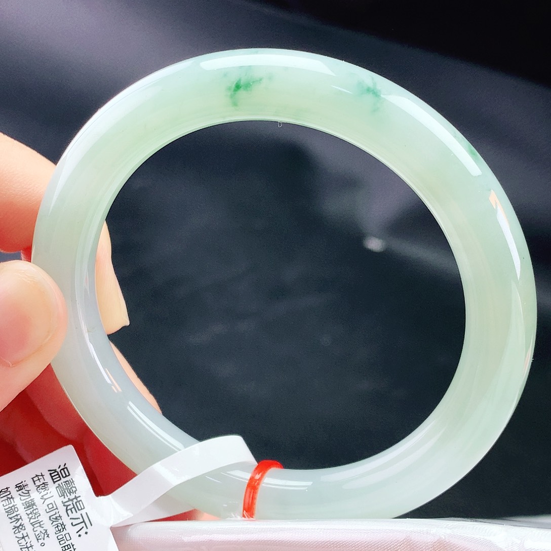 未镶嵌手镯翡翠56圈