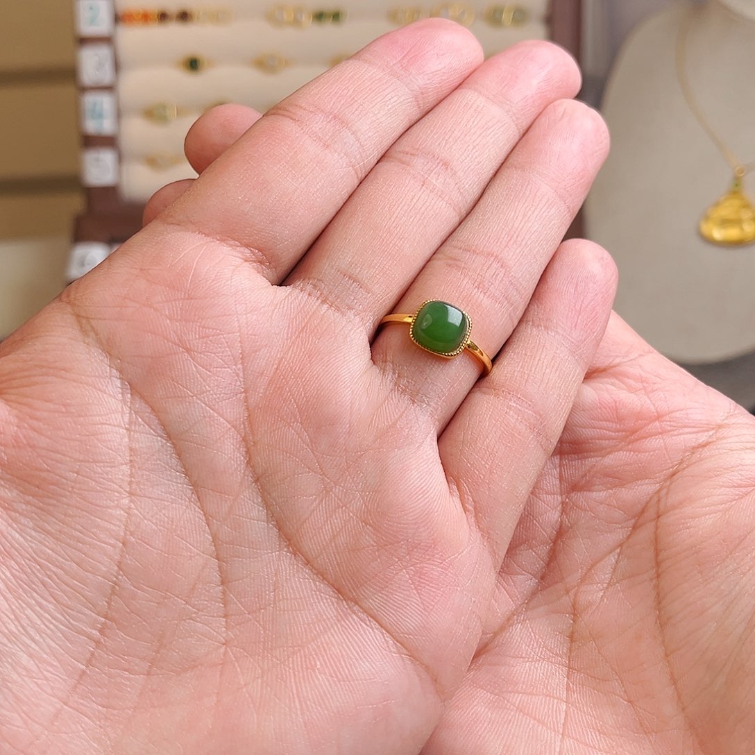 和田玉（碧玉）戒指银S925镶嵌小****?卡8方糖