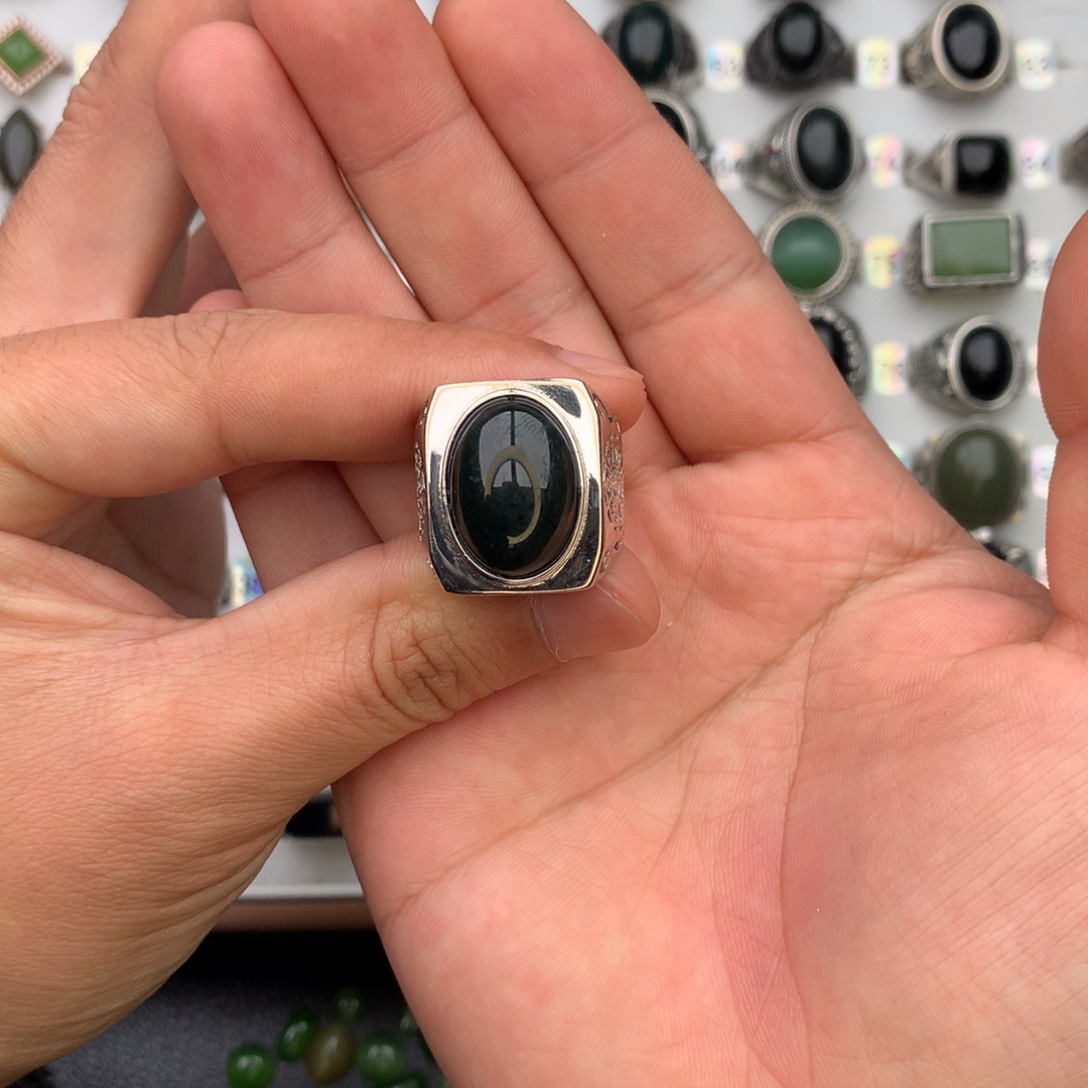 和田玉戒指银S925镶嵌为****斗