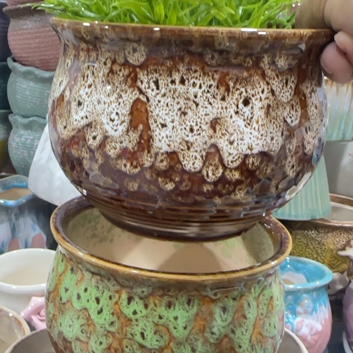 凑9块包邮，有孔，陶瓷花盆