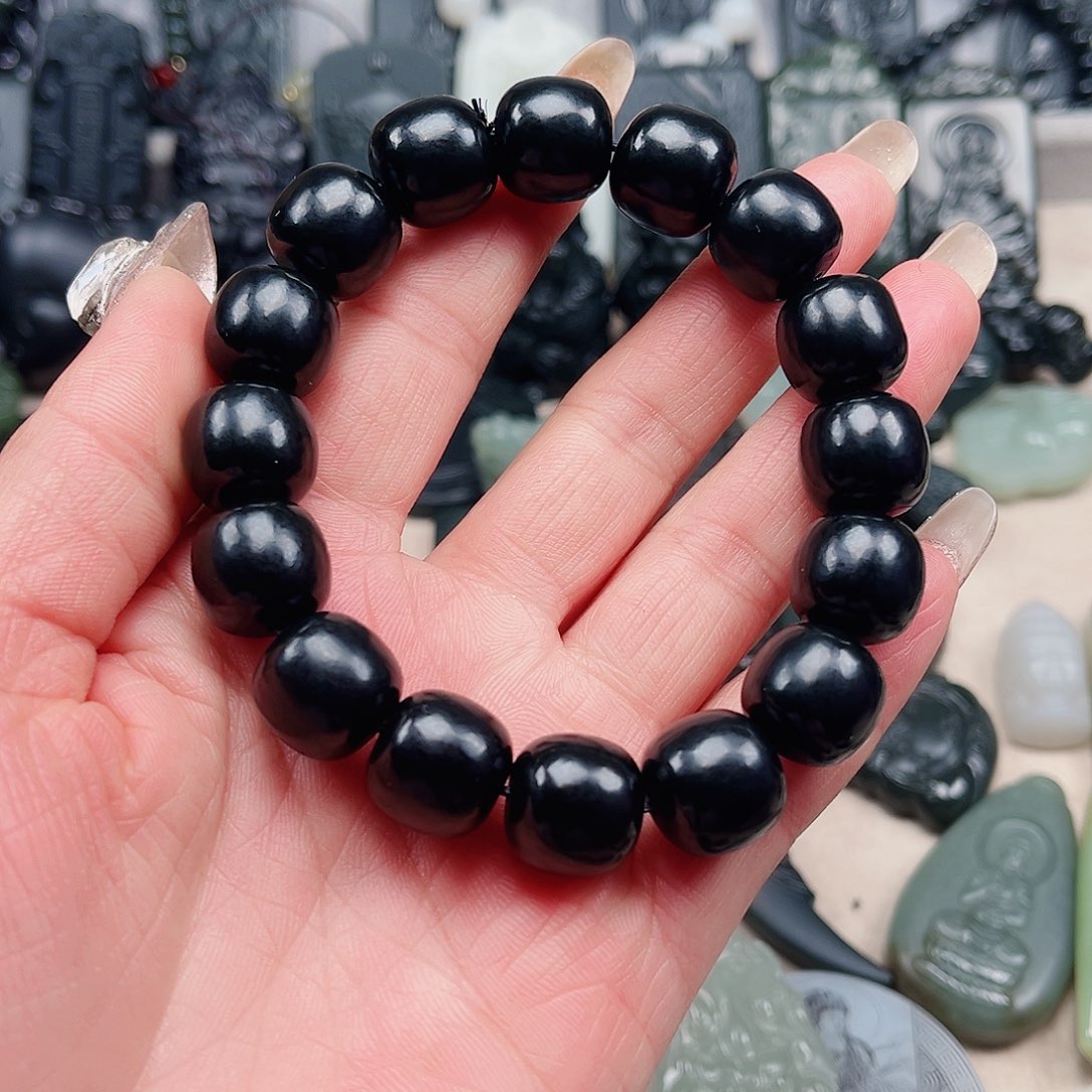 和田玉颈饰未镶嵌你*