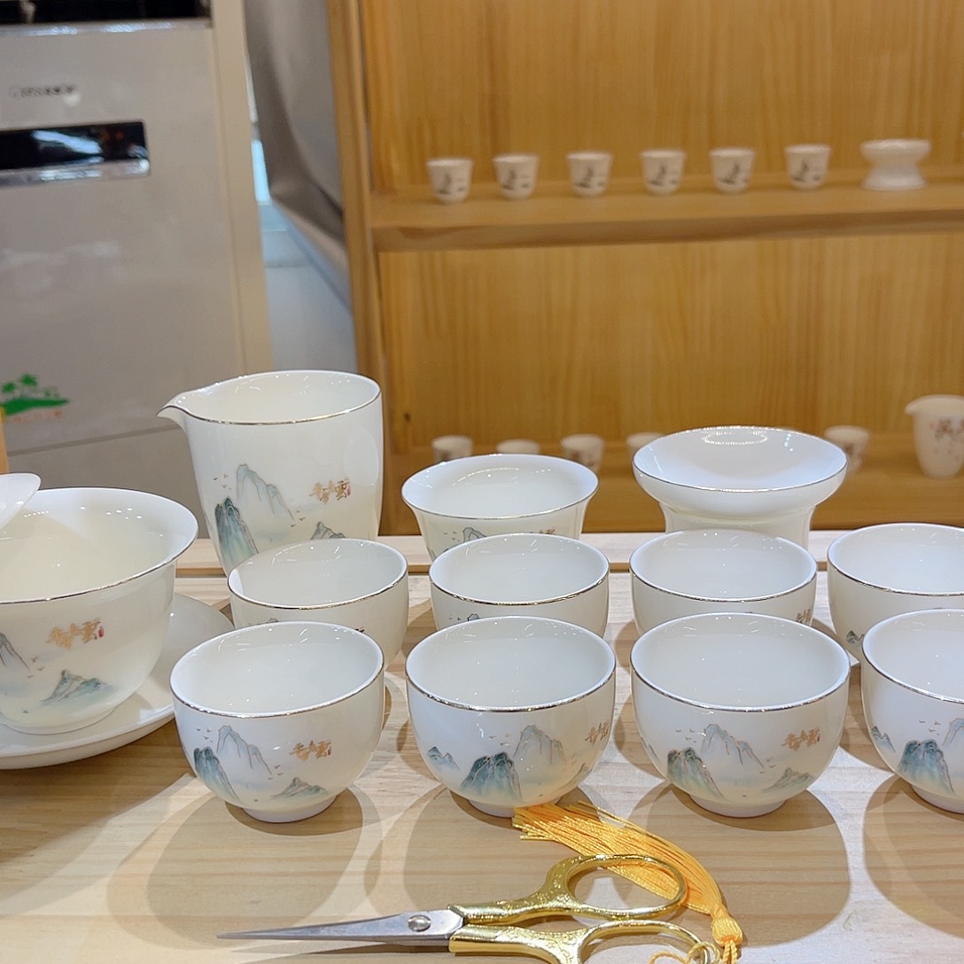杯羊脂玉瓷网呼之欲出