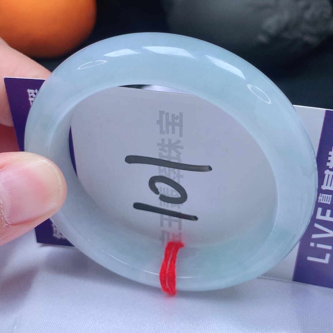 翡翠手镯未镶嵌54圈口