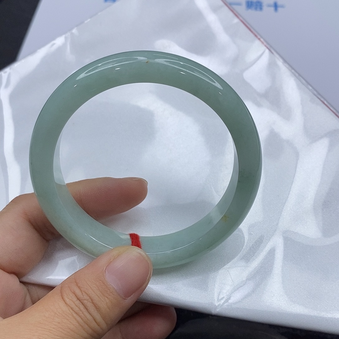 翡翠未镶嵌手镯翡翠