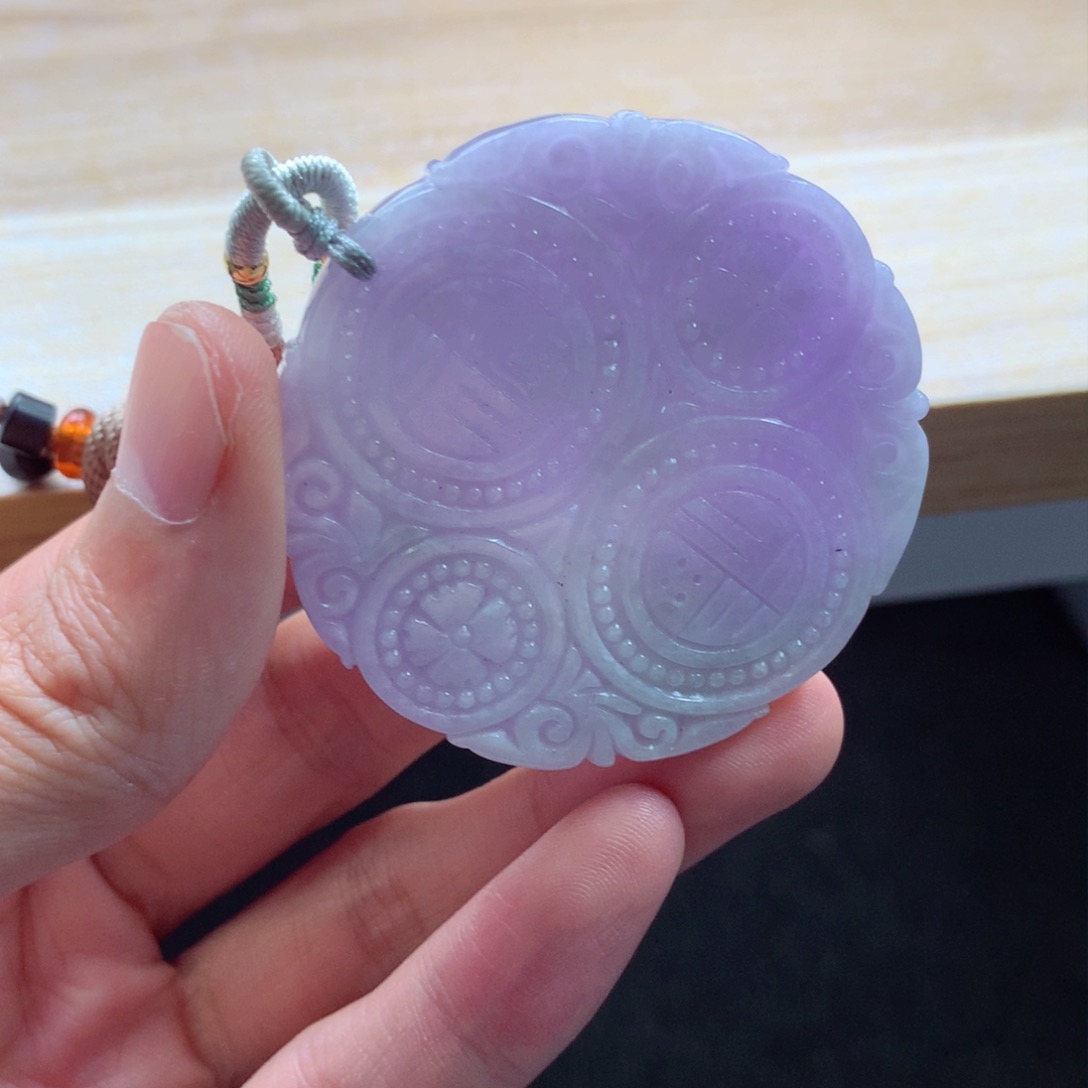 翡翠颈饰未镶嵌吊坠