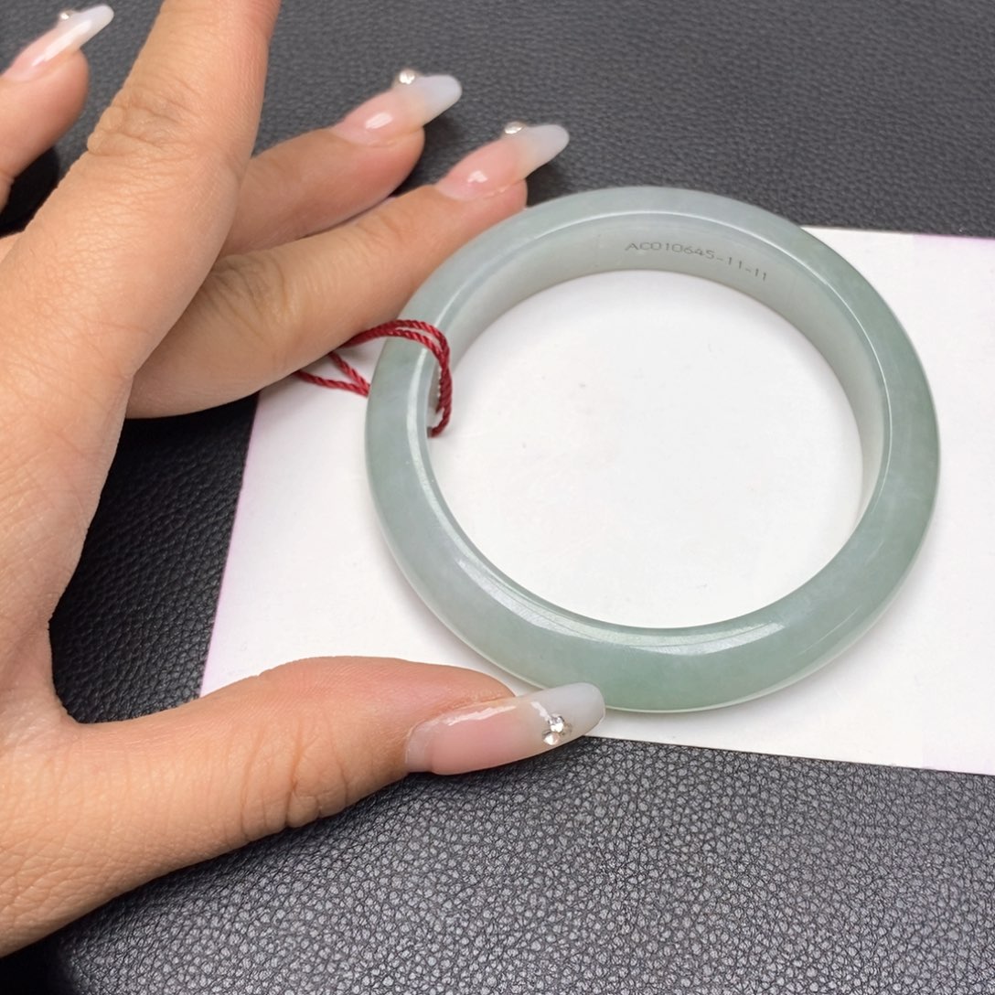 翡翠手镯未镶嵌小*55.8圈口