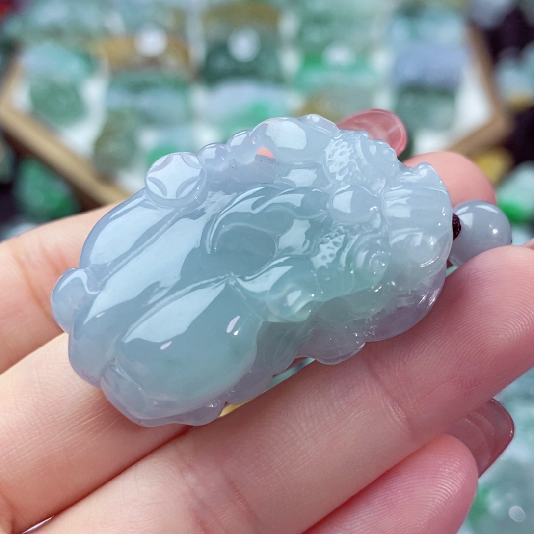 翡翠颈饰未镶嵌天然