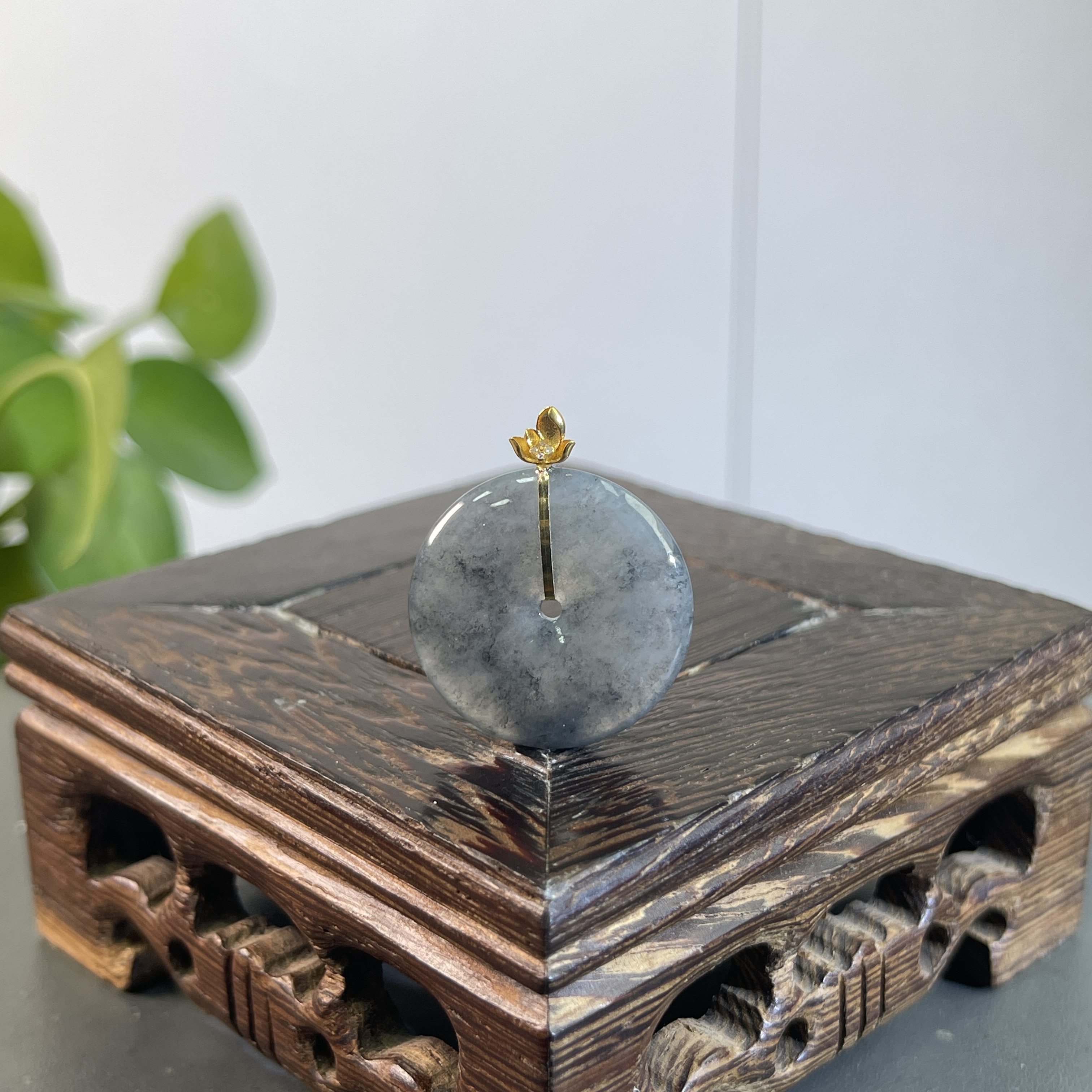 JXB04-81 天然缅甸A货翡翠 18K扣头平安扣