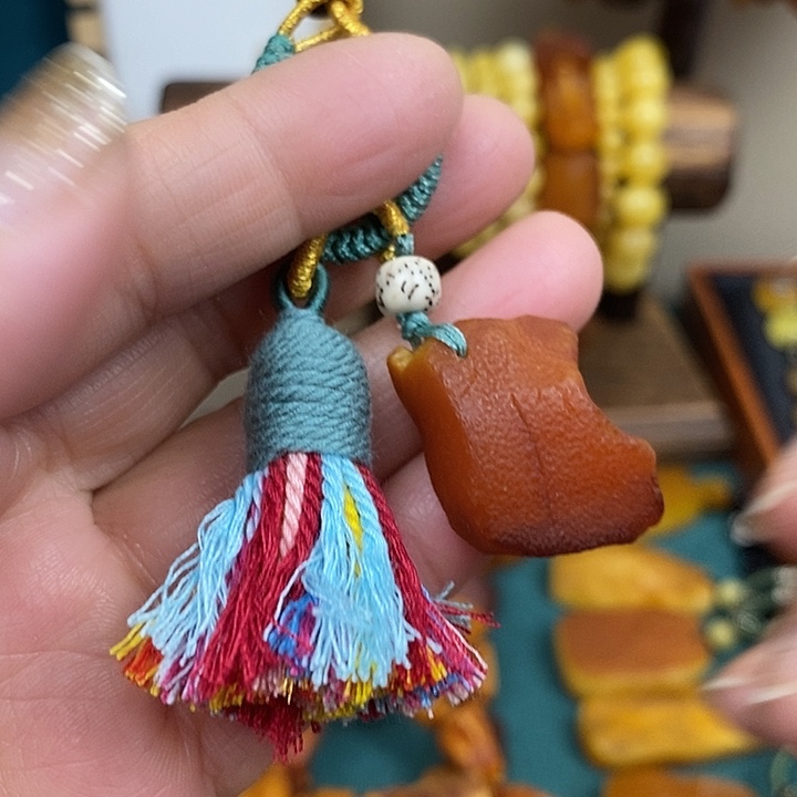 蜜蜡未镶嵌颈饰钥匙扣