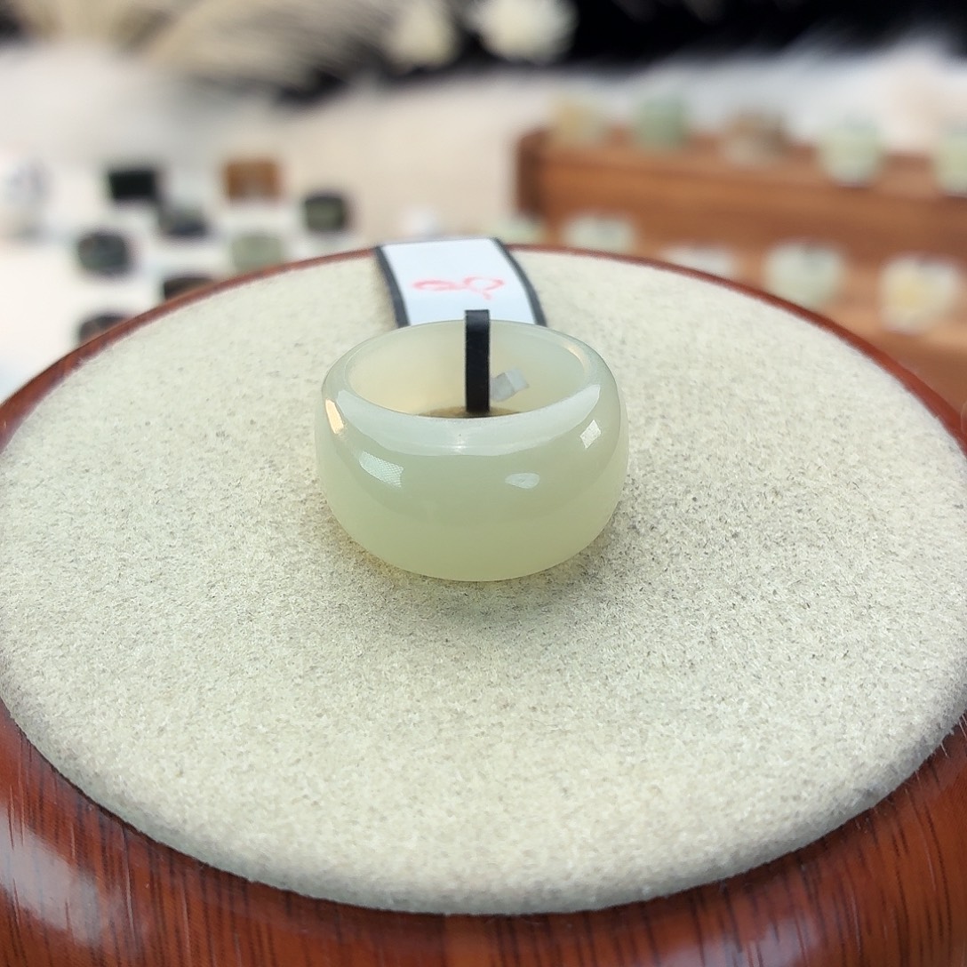 和田玉未镶嵌戒指i29晴水馒头17.5mm