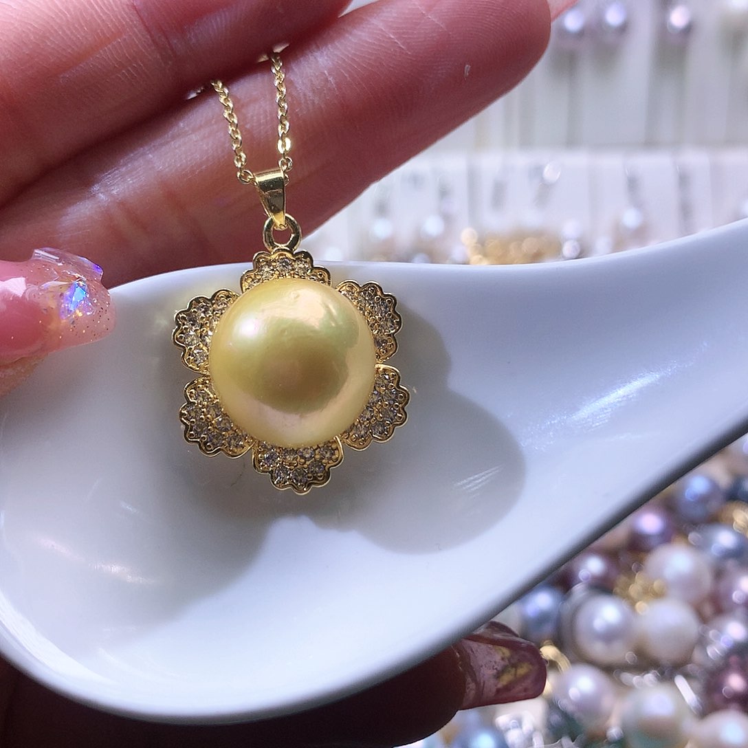 淡水珍珠吊坠(赠链)合金