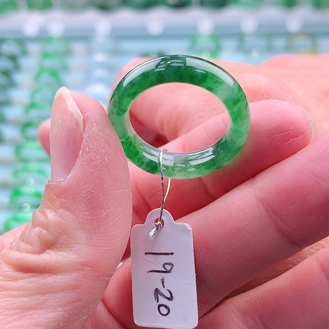 翡翠戒指未镶嵌A货缅甸翡翠