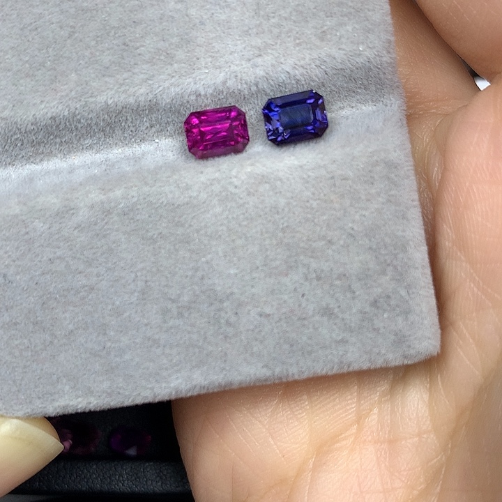 蓝宝石裸石2.26ct紫蓝宝