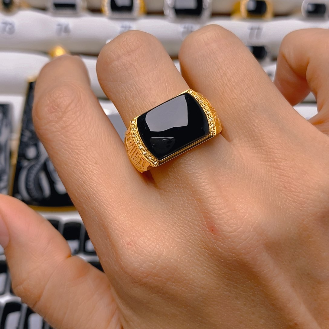 翡翠戒指18K金镶嵌修戒指