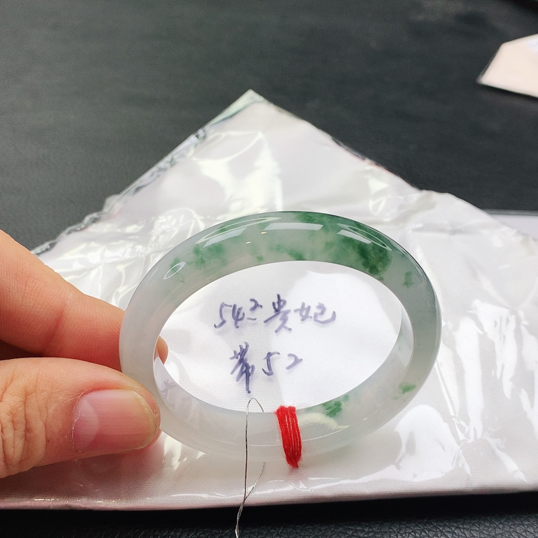 未镶嵌手镯翡翠天然翡翠手镯