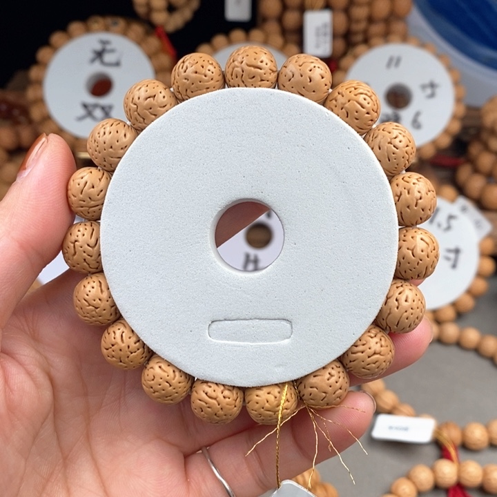 桃核手串凤羽12.5QKZA尺寸误差0.5之间