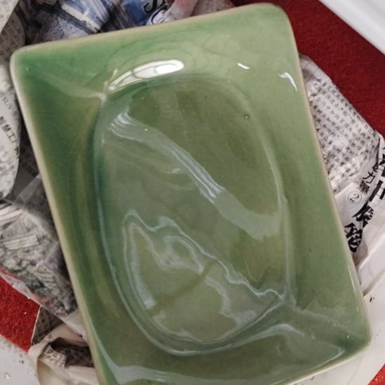 瓷片瓷器，各种摆件，瓷片，均有瑕疵。