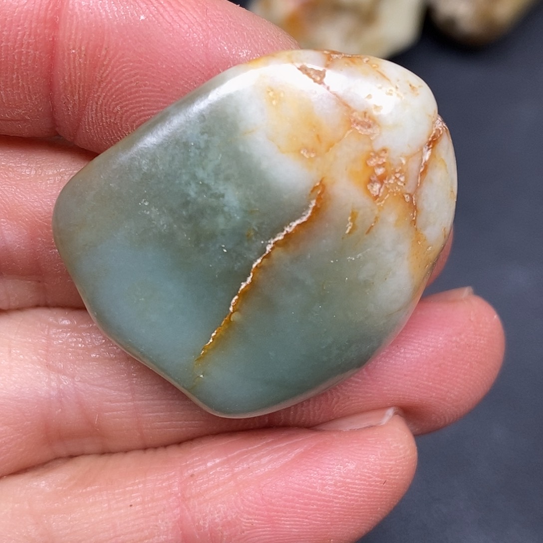 和田玉未镶嵌珠宝奇石