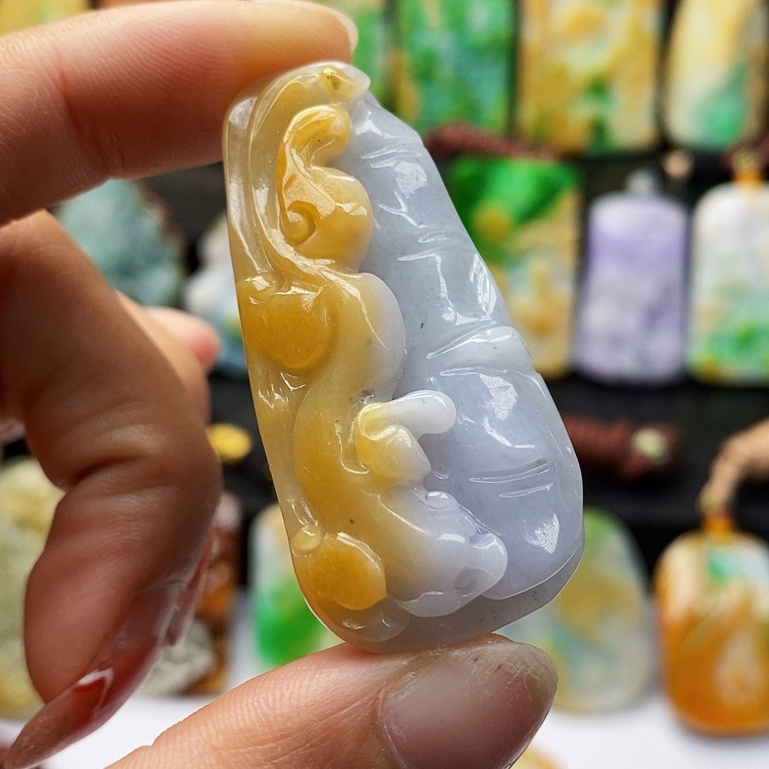 颈饰未镶嵌翡翠翡翠a货一物一证