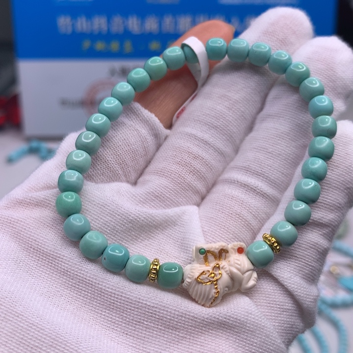 绿松石配饰未镶嵌