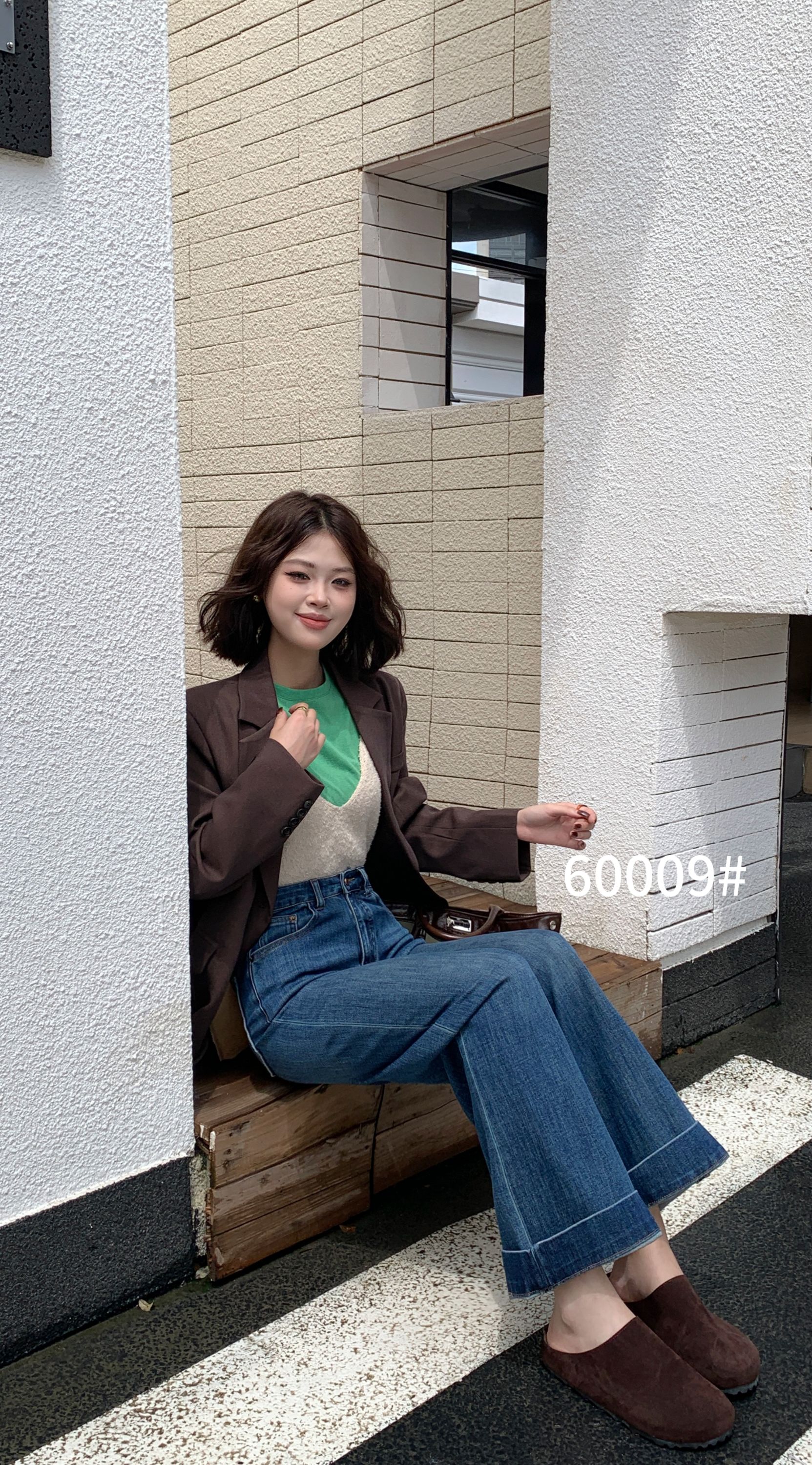 不贴腿阔腿微喇叭裤女高腰宽松小个子裤子梨形身材显瘦直筒牛仔裤