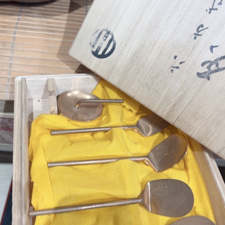 铜中古工艺品，摆件