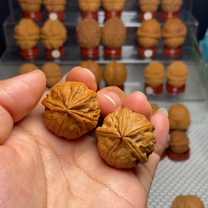 文玩核桃把件多棱12