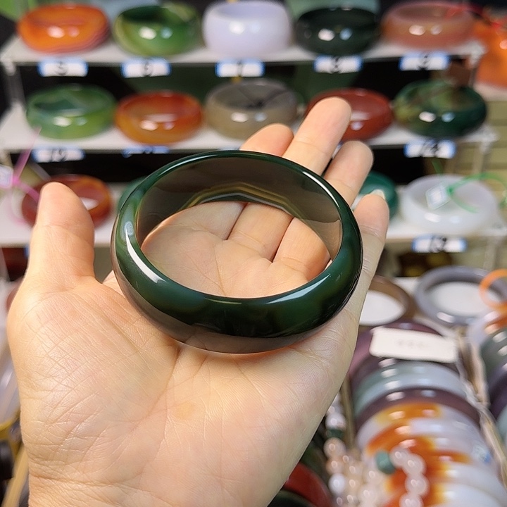 玛瑙/玉髓手镯未镶嵌