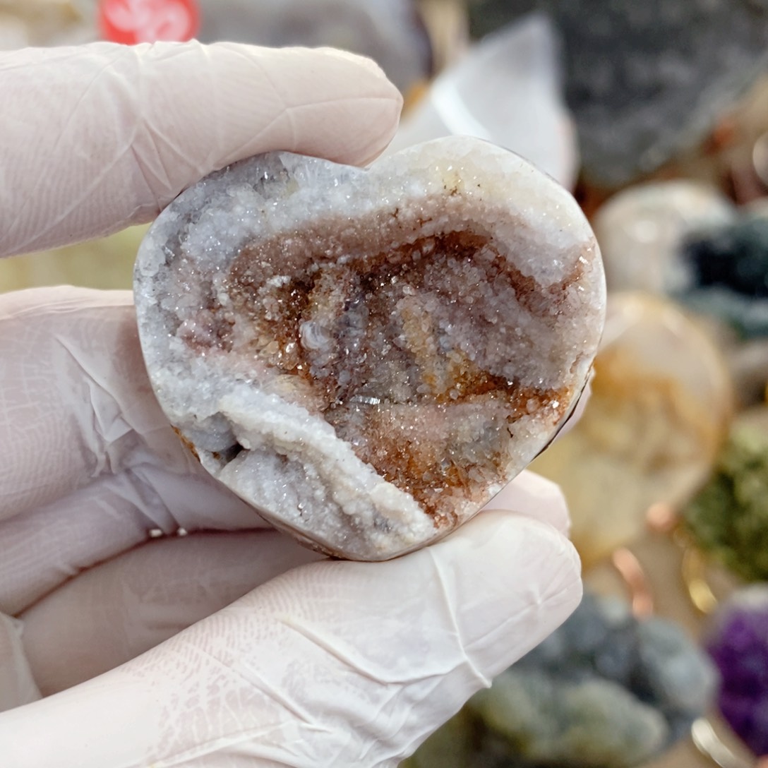 水晶天然水晶爱心未镶嵌