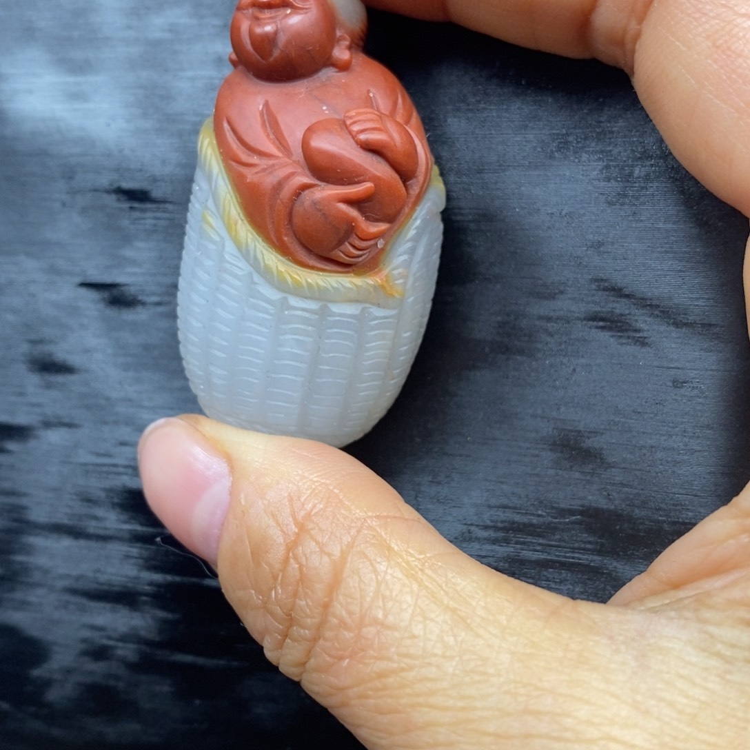 石英质玉（黄龙玉）颈饰未镶嵌