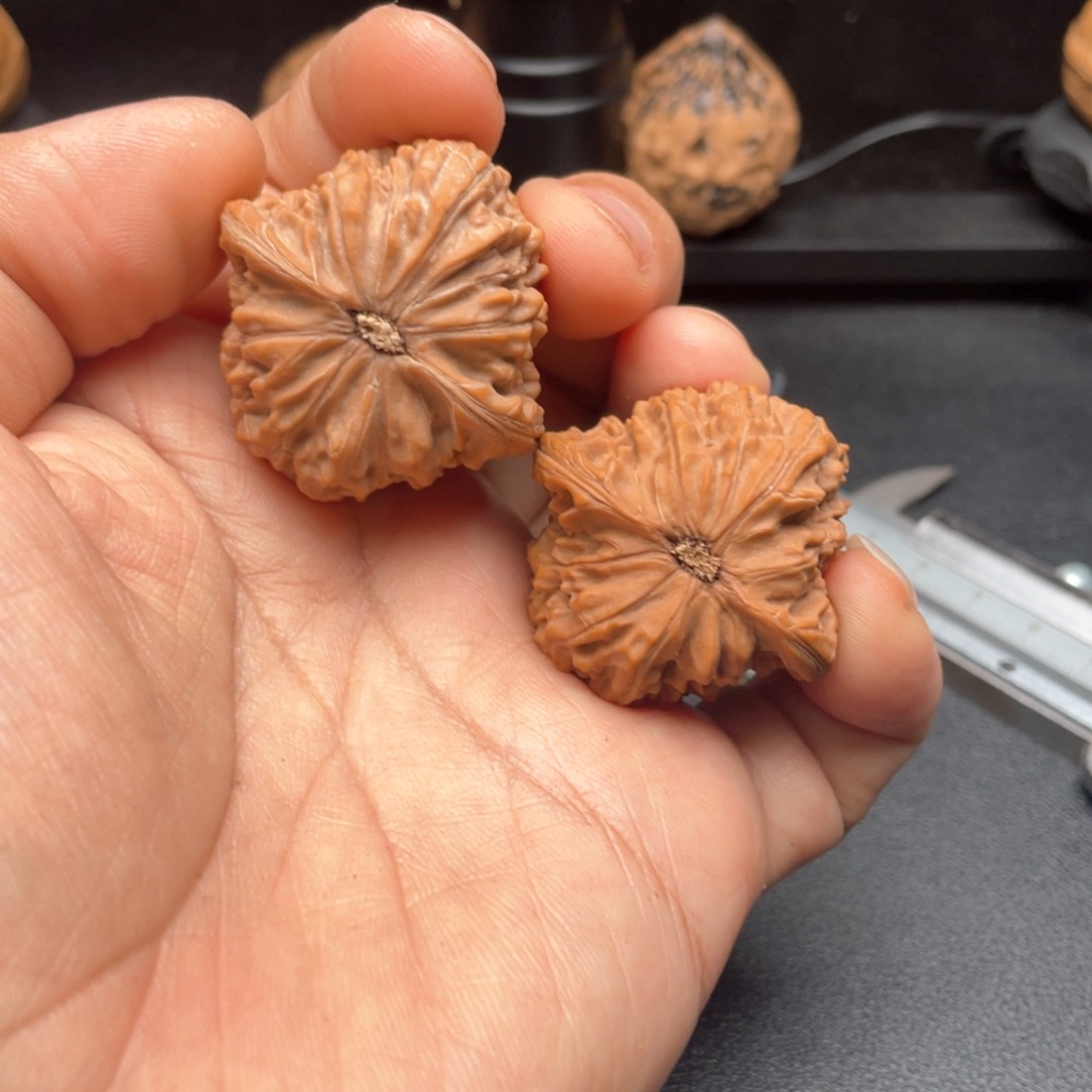 文玩核桃把件苹*磨盘