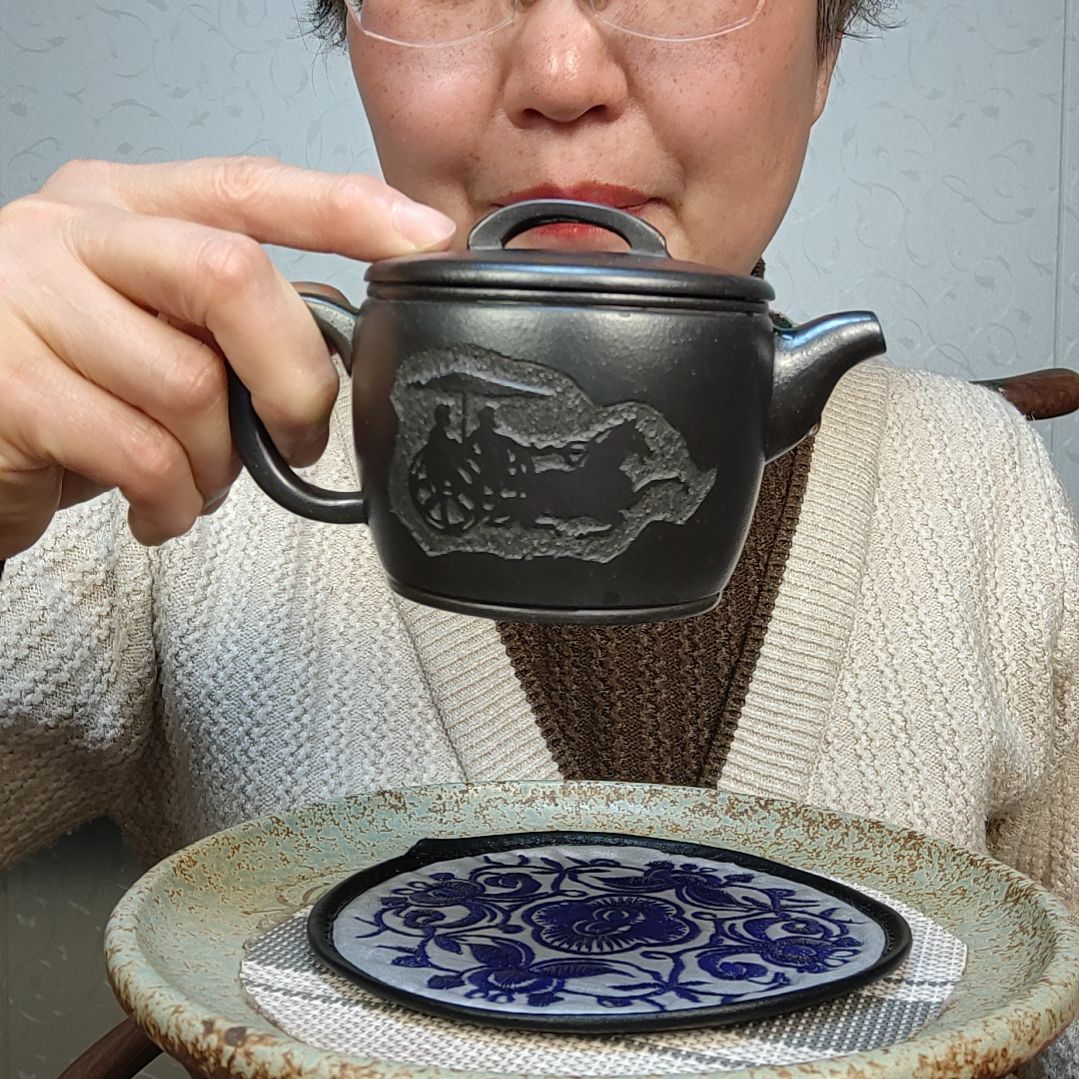 紫砂茶壶石黄汉瓦230毫升左右