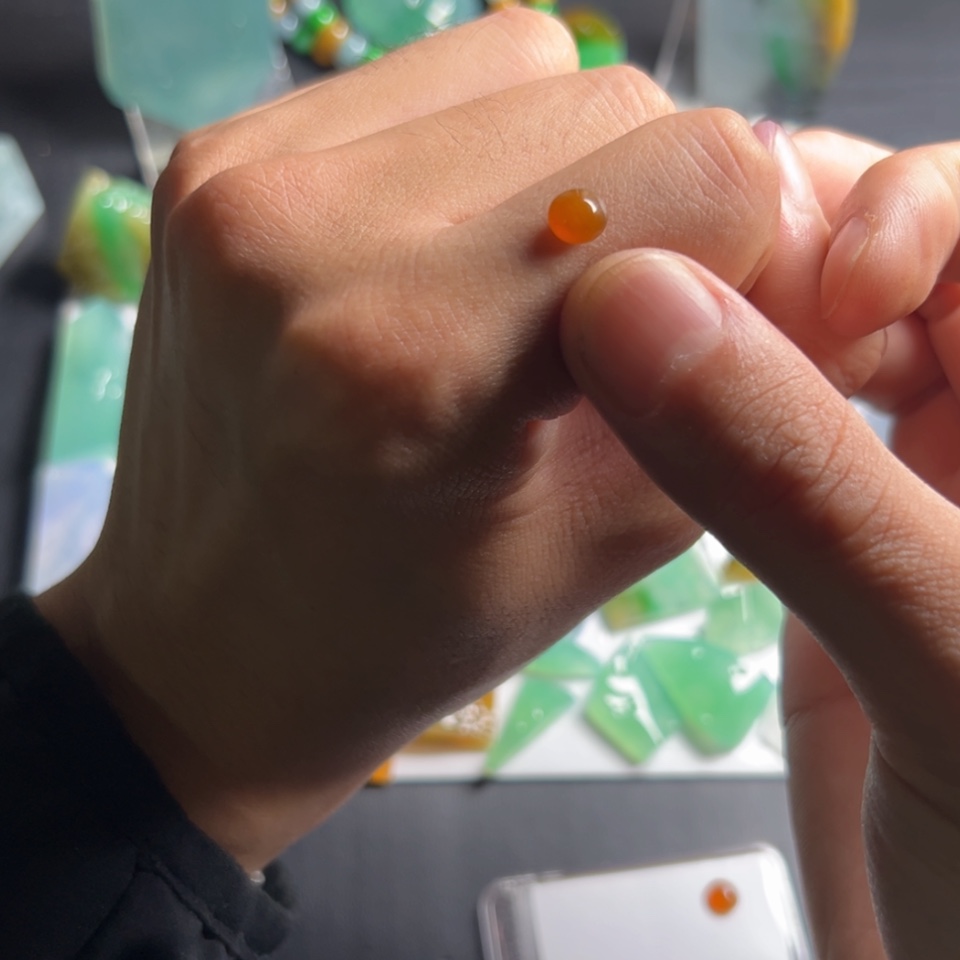 【闪购商品】定制翡翠未镶嵌6.6-6.4-3.3天然冰种黄翡戒面