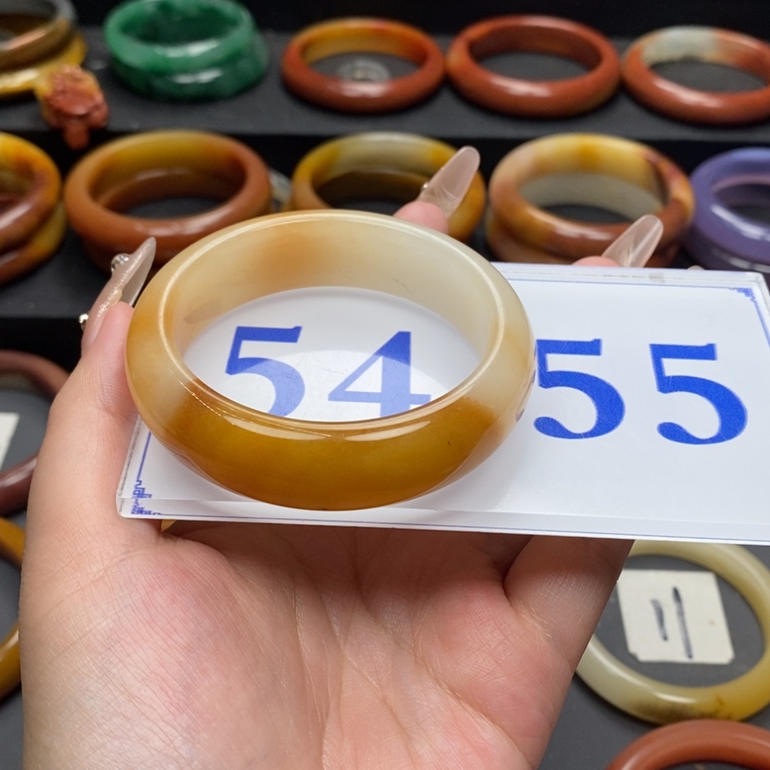 石英质玉（黄龙玉）手镯未镶嵌