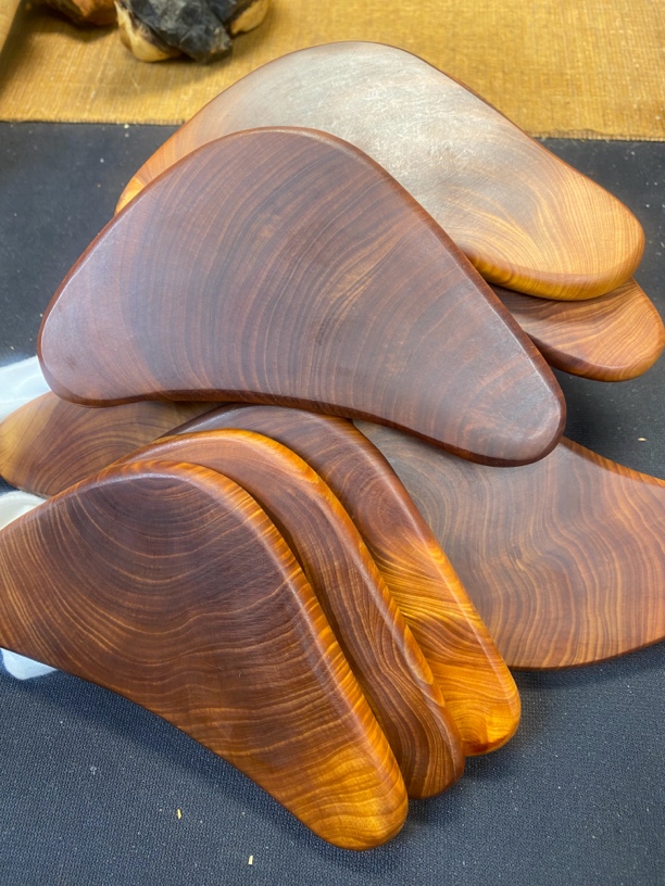 崖柏刮痧按摩开背器