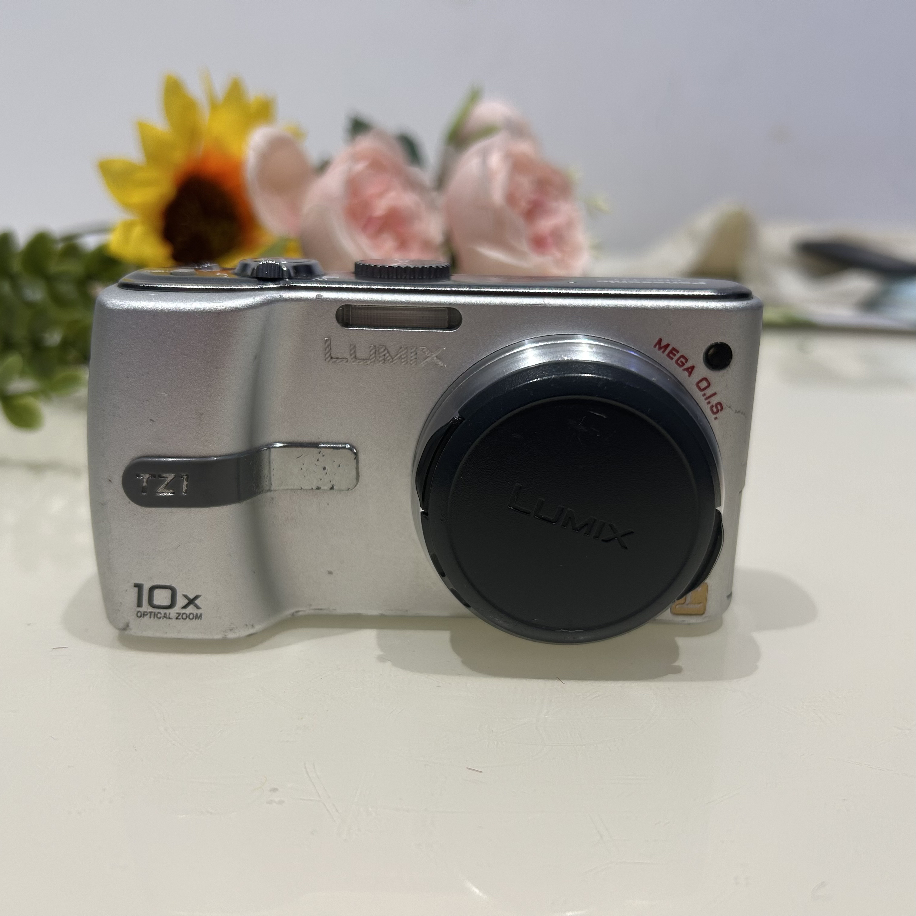 9新 Panasonic/松下 松下tz1 小漏液 变焦10倍500w像素 No退换