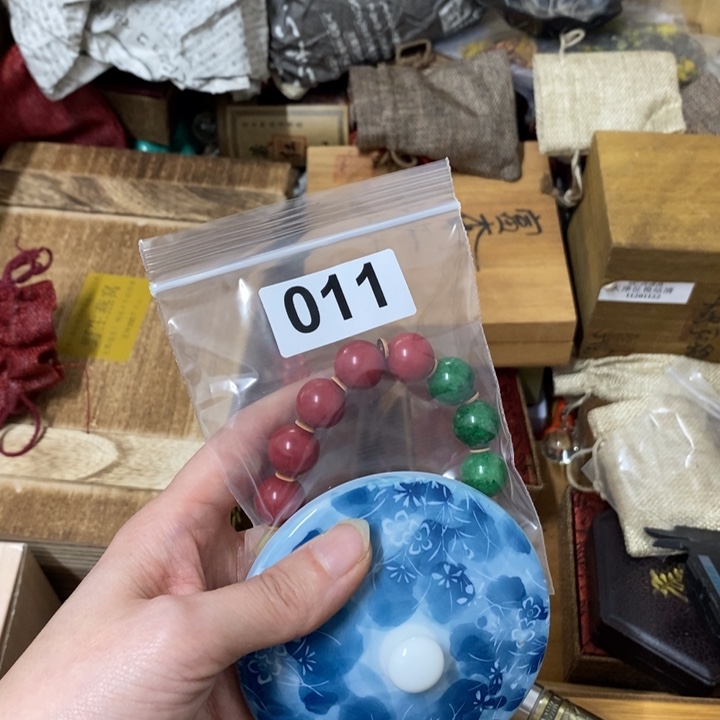 摆件中古工艺品一件