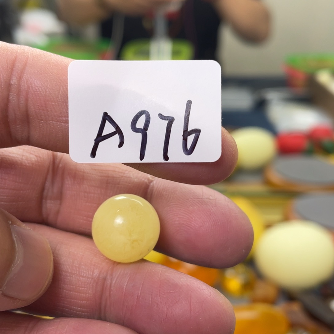 手链琥珀未镶嵌多样性发，发其中一件