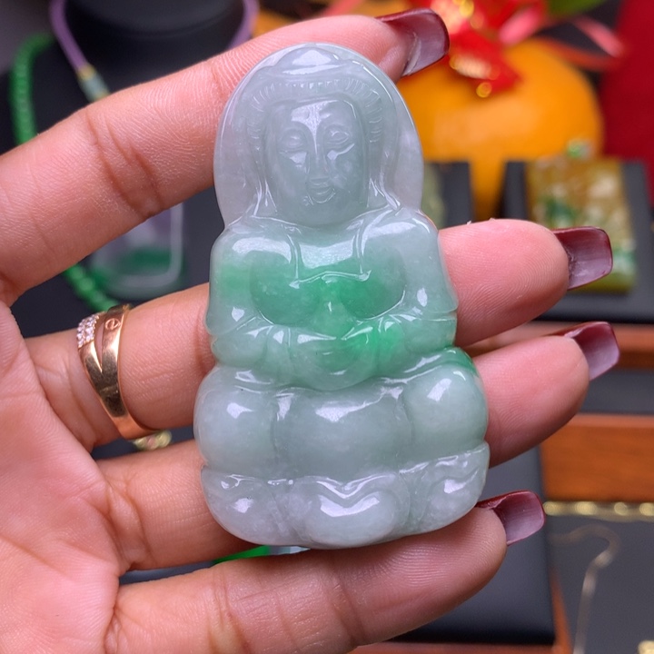 翡翠颈饰未镶嵌吊坠