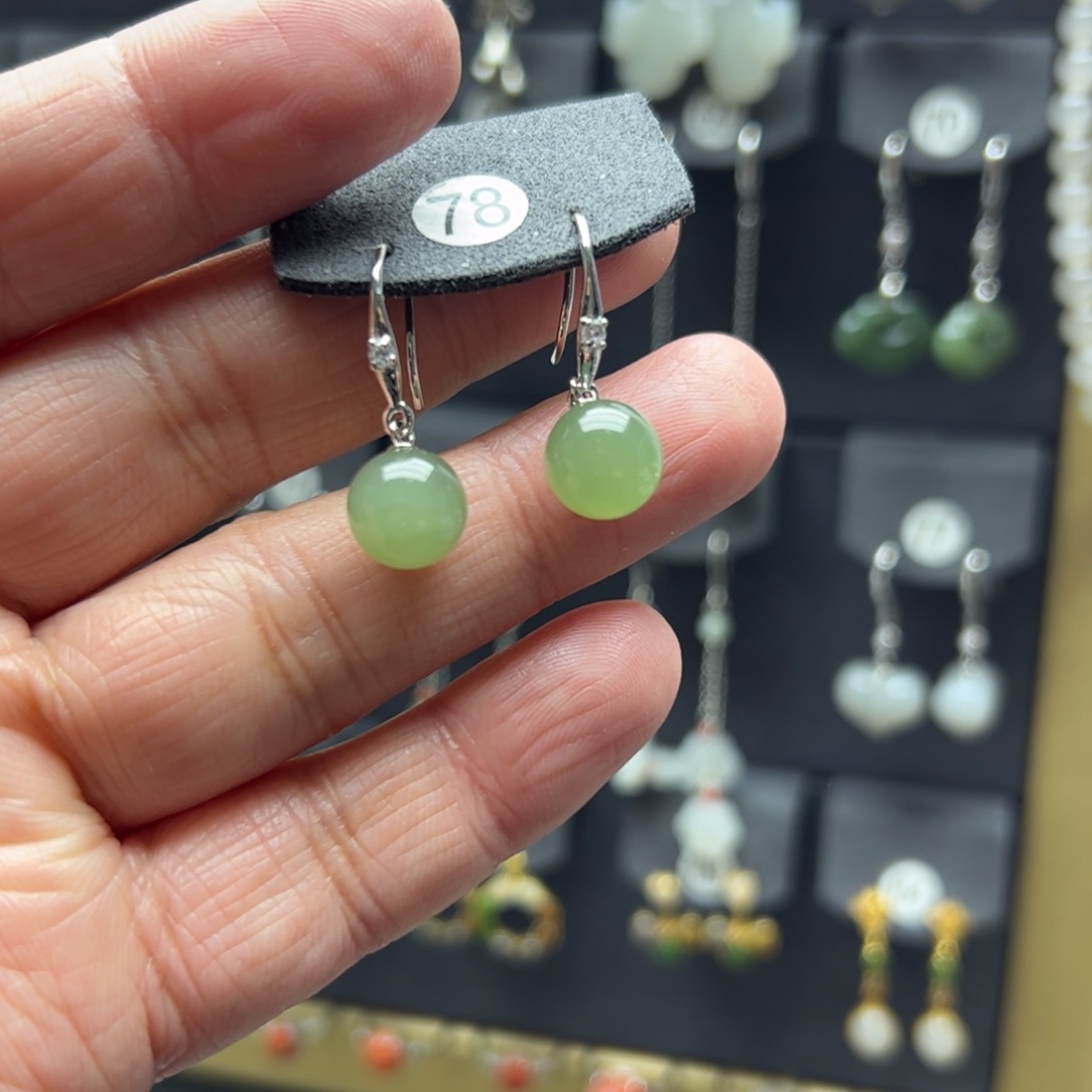 红***娘和田玉银S925镶嵌耳饰