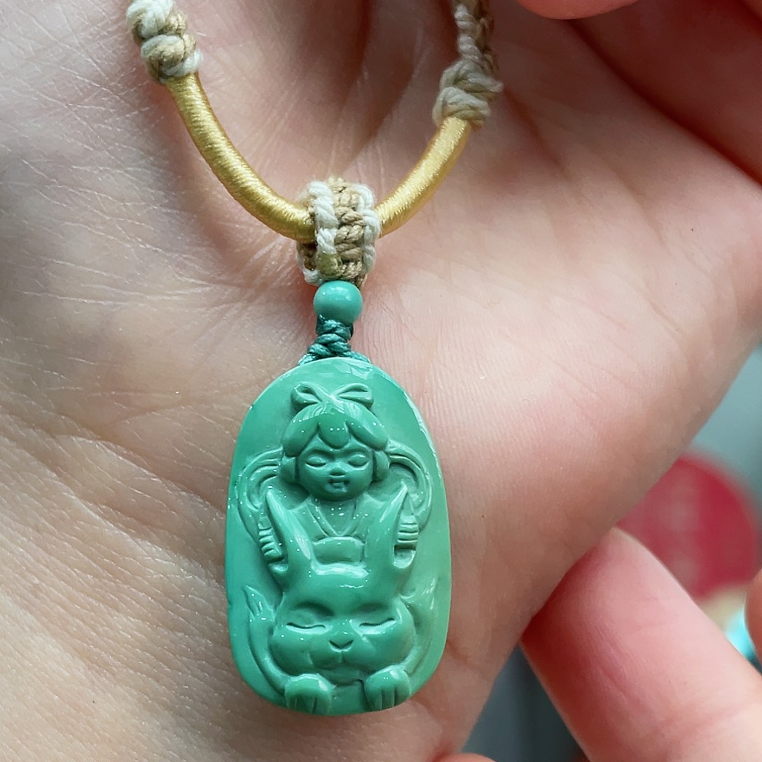 绿松石颈饰未镶嵌