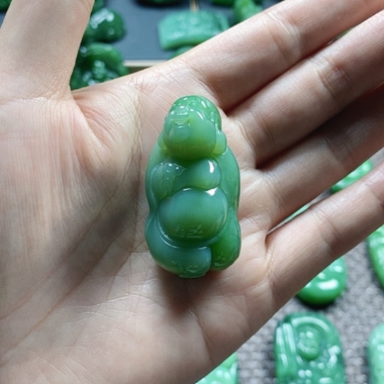 【闪购商品】颈饰未镶嵌和田玉