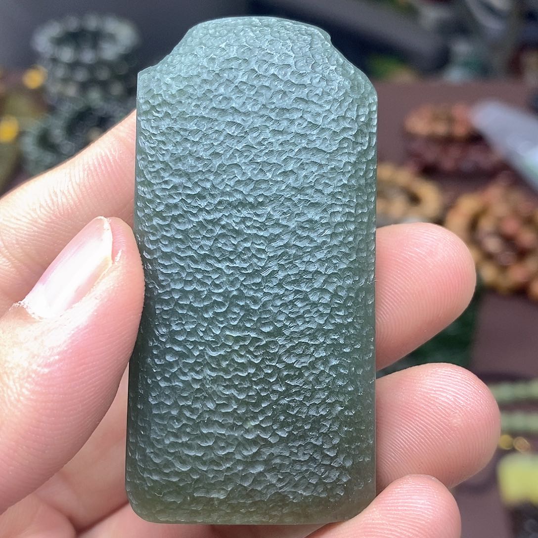 歡***樂和田玉未镶嵌珠宝奇石