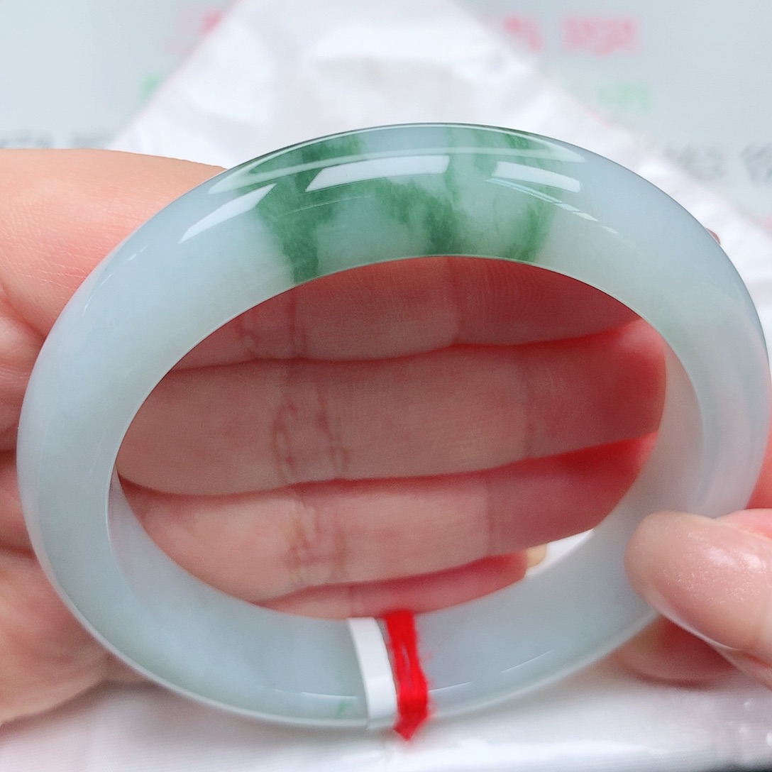 翡翠手镯未镶嵌冰胶飘花8