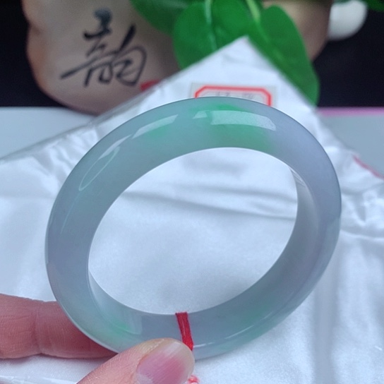 翡翠手镯未镶嵌呆*     正圈53-54