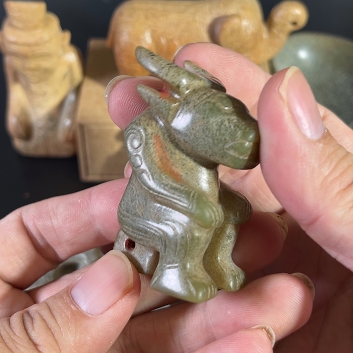 枫***鱼和田玉（糖玉）未镶嵌挂件