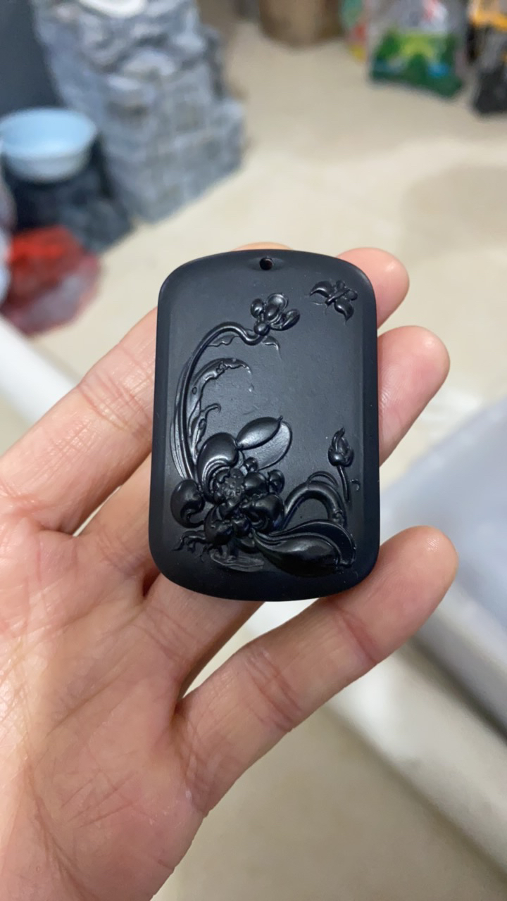 和田玉花开富贵吊坠 