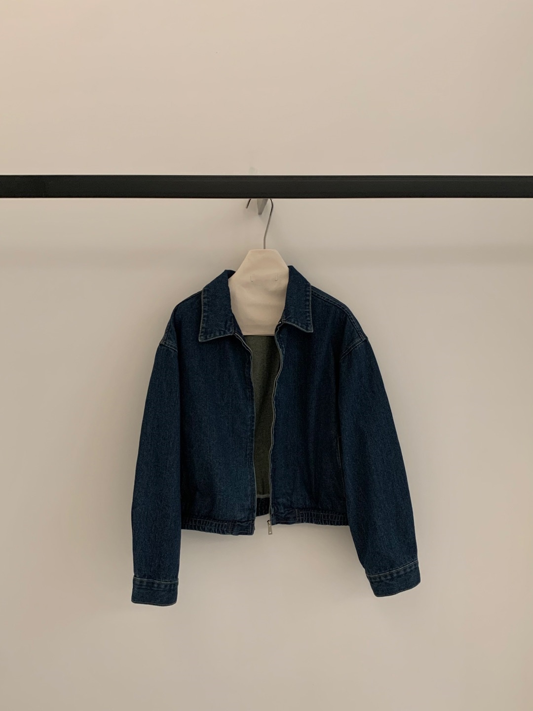 韩系翻领拉链短款牛仔衣 8126