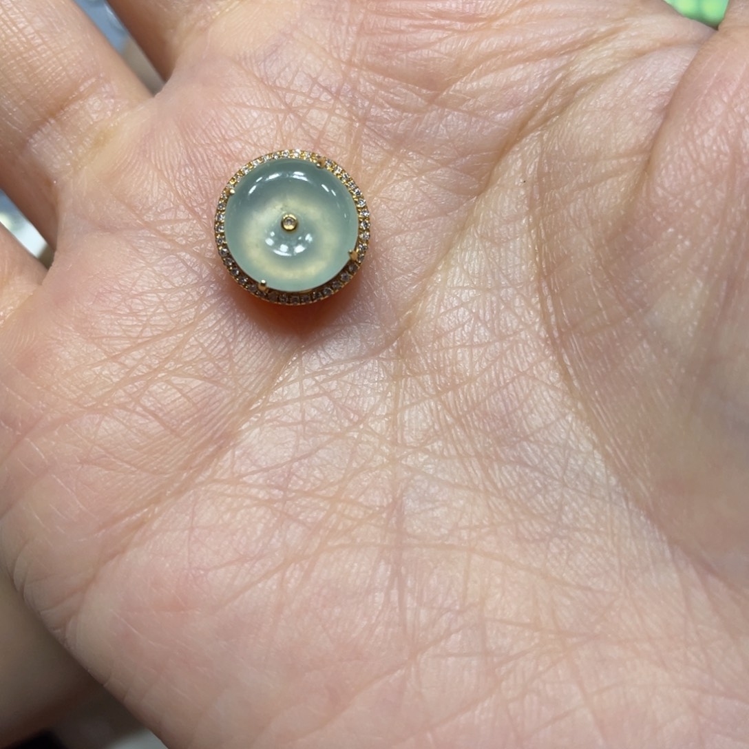 翡翠颈饰18K金镶嵌爱****a天然