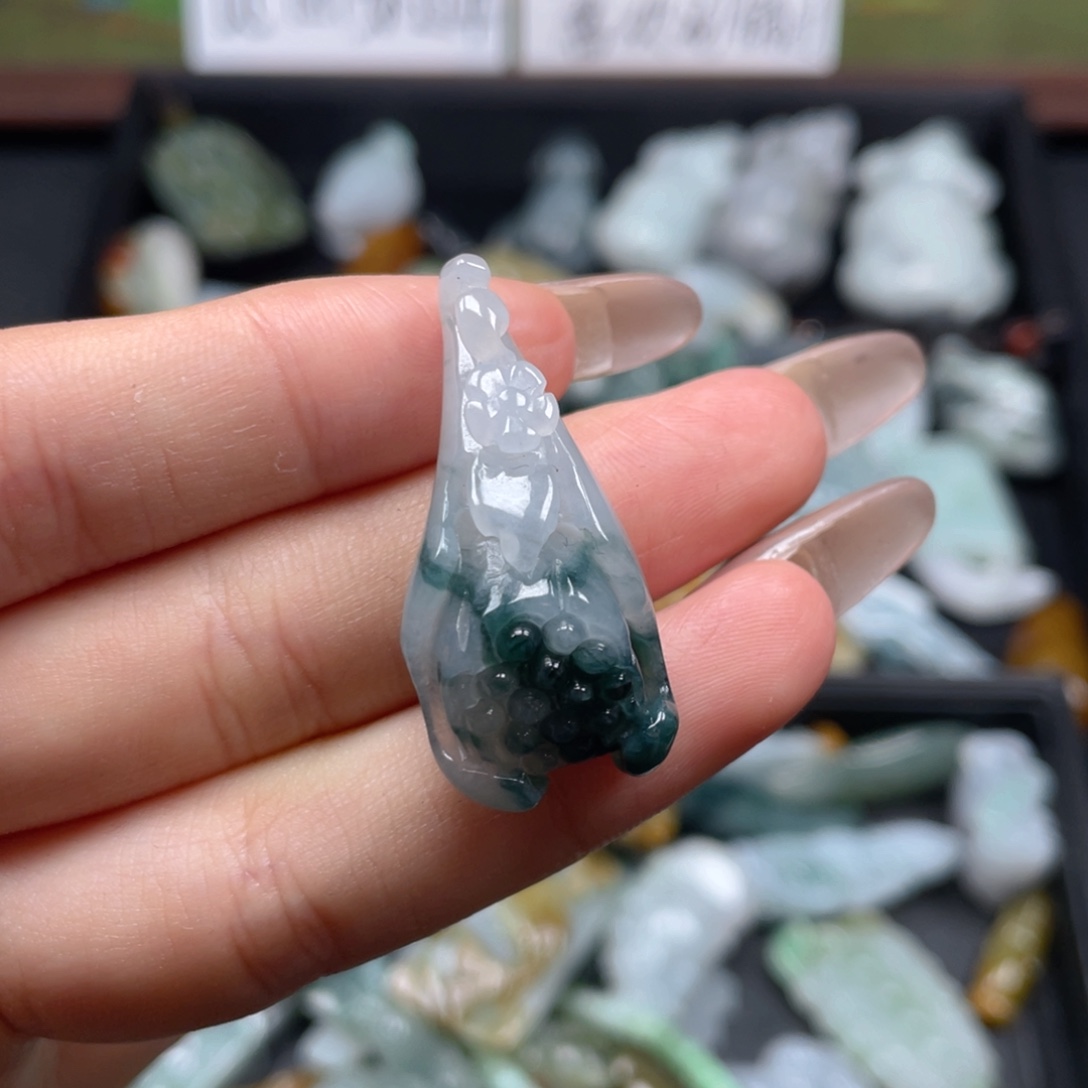 定制翡翠未镶嵌翡翠